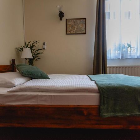 Hotel Aslan Tarnowskie Góry Esterno foto